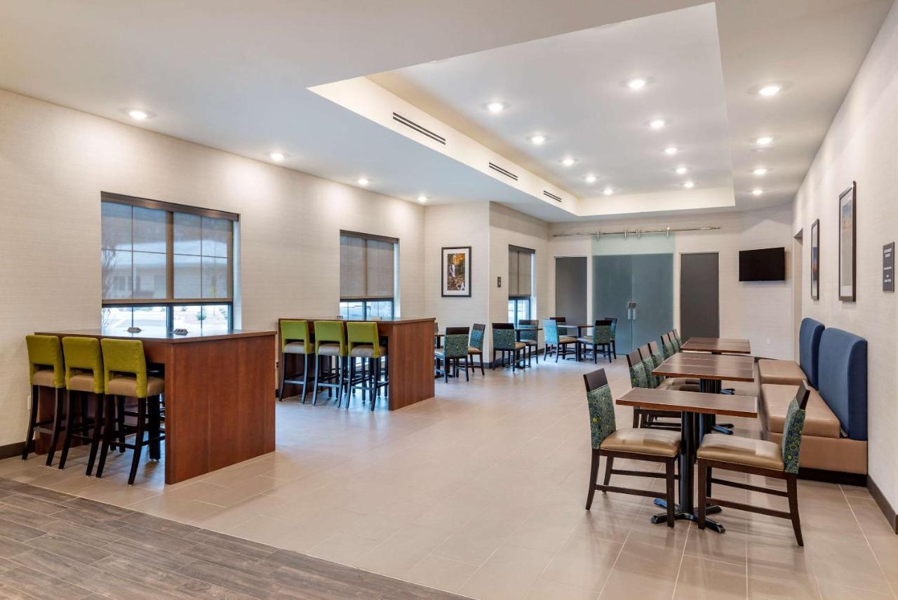 Comfort Suites Newnan Extérieur photo